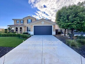 Building Photo - 30223 Mahogany St