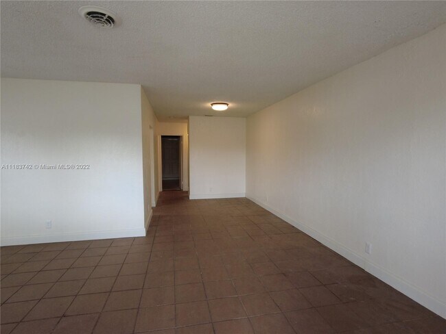 Building Photo - 1340 NW 8th Ave