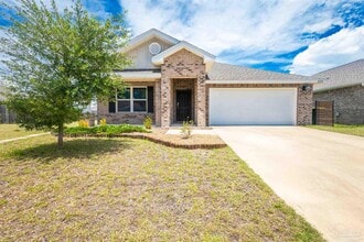 Building Photo - 2850 Patriot Ridge Dr