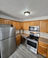 Building Photo - 1010 W Linden Ave