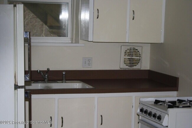 Foto del edificio - 240 Grove St