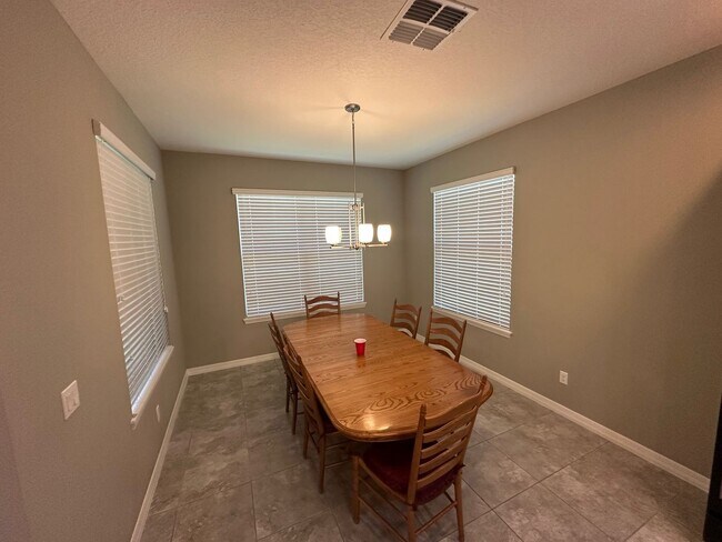 Building Photo - 14212 Sunridge Blvd