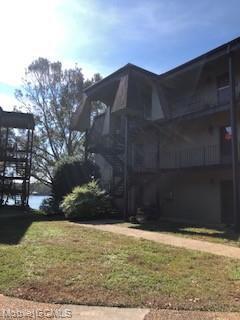 Foto principal - 201 Riverbend Dr