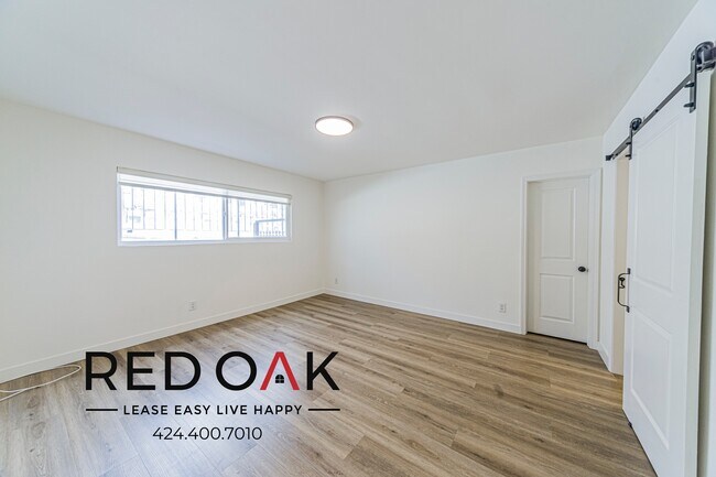 Foto del edificio - 314 S Clark Dr