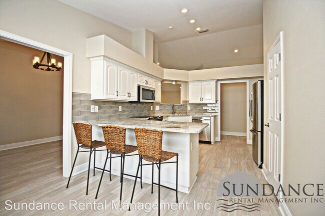 Building Photo - 3 br, 2 bath House - 2030 Fountainview Drive