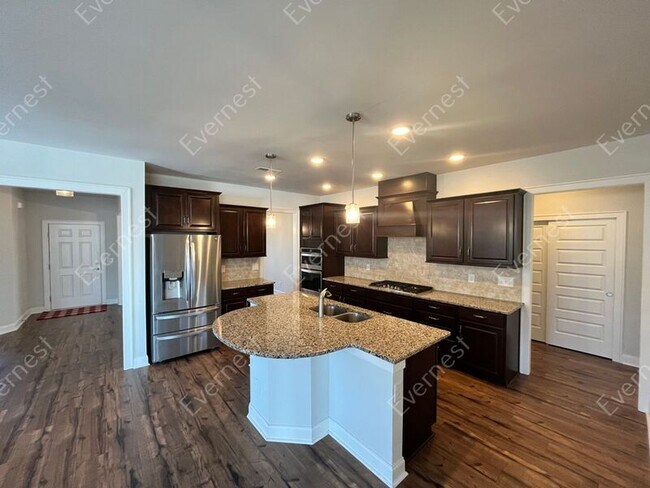 Building Photo - 1122 Carlisle Pl