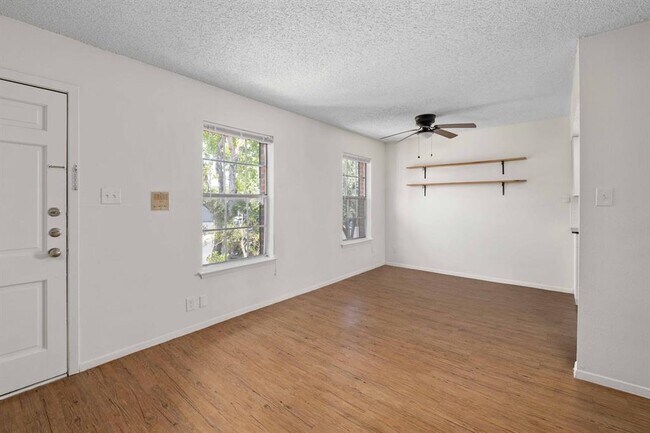Building Photo - 3421 Willowrun Dr