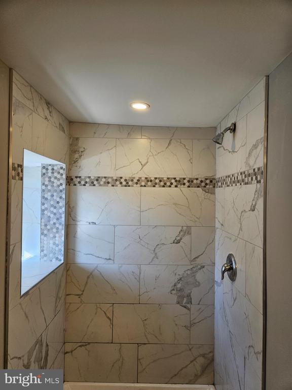 Foto del edificio - 18 N Tremont Rd