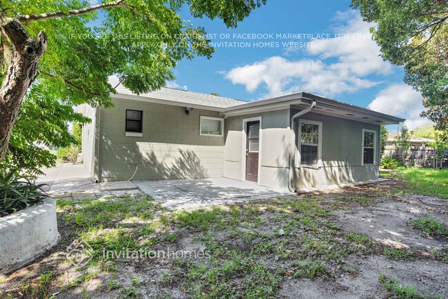 Building Photo - 243 Mante Dr