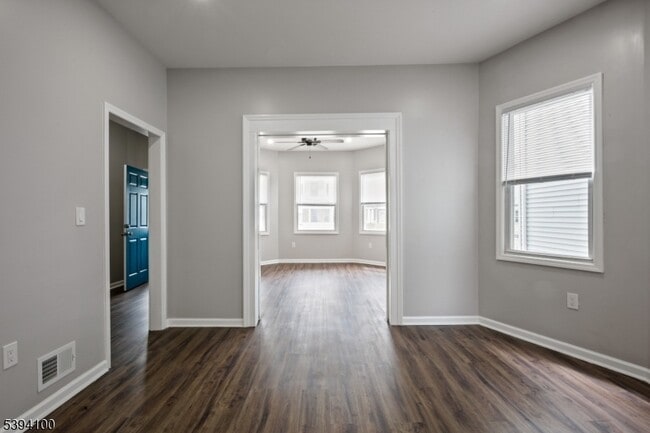 Building Photo - 249 S Burnet St