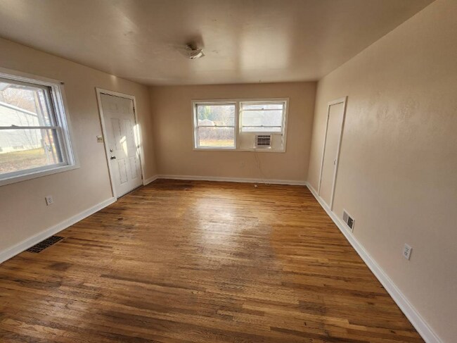 Foto del edificio - 531 Linden Dr