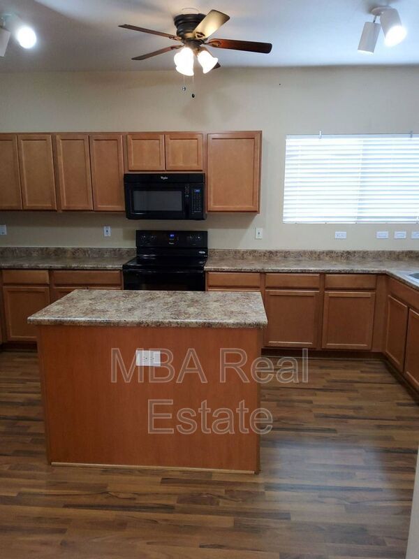 Foto del edificio - 6434 W Hackamore Dr