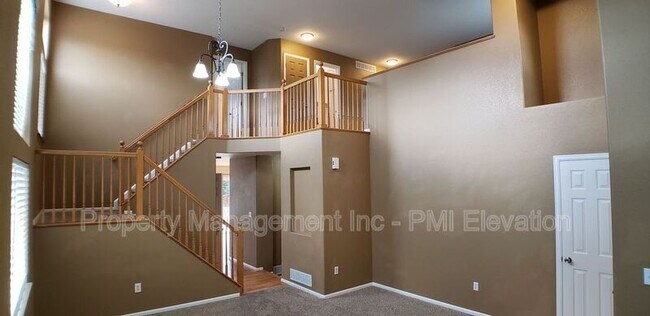Building Photo - 761 Chadwick Cir