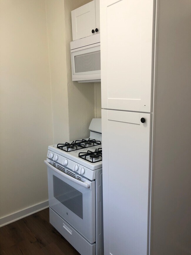 Kitchen - 7633 40th Ave