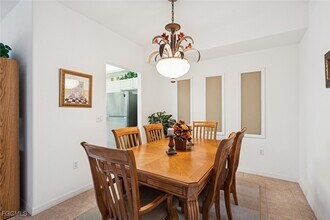 Building Photo - 11023 Mill Creek Way