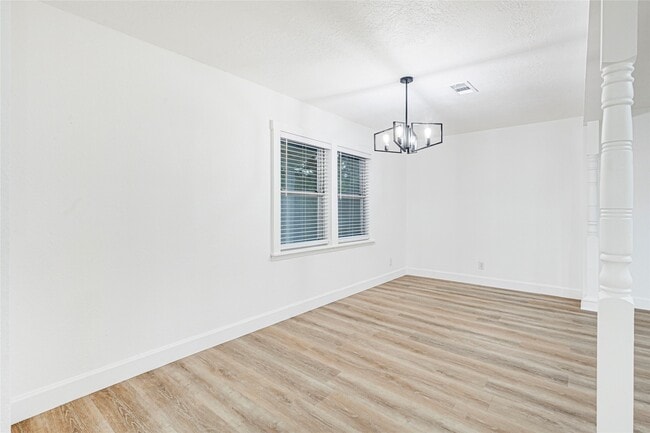 Building Photo - 2703 Ammons St