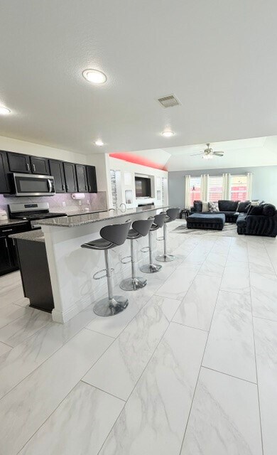 Foto del edificio - 2143 Pacific Loon Ln
