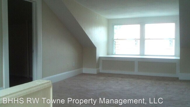 Foto del edificio - 4 br, 2 bath House - 917 Spotswood Avenue