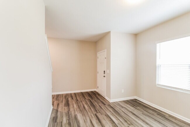 Building Photo - 4009 Kendrick Cir