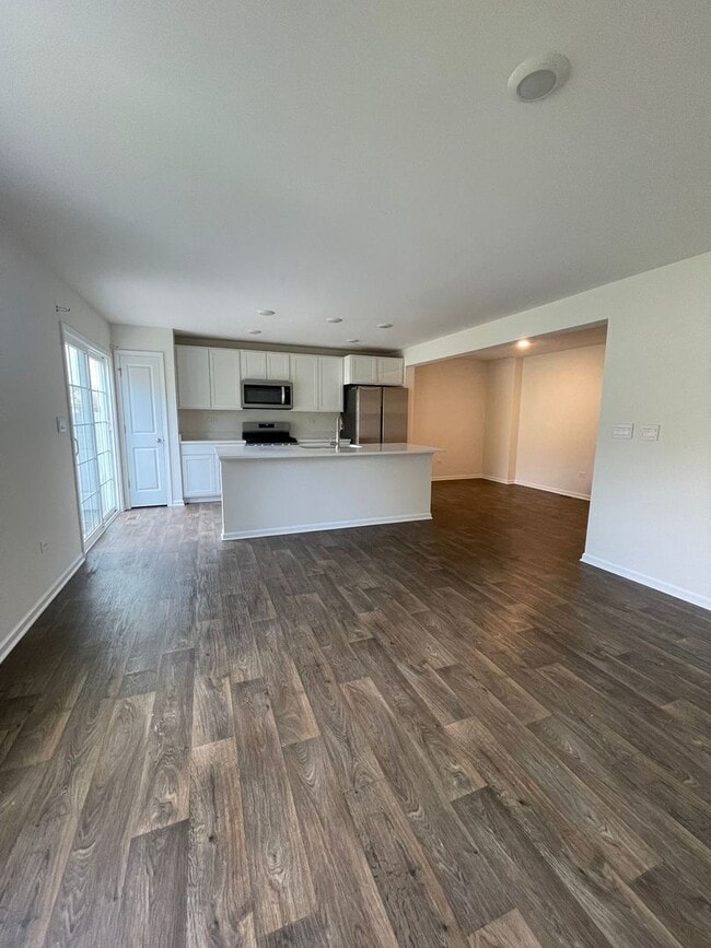 Building Photo - 2028 Canyon Creek Dr