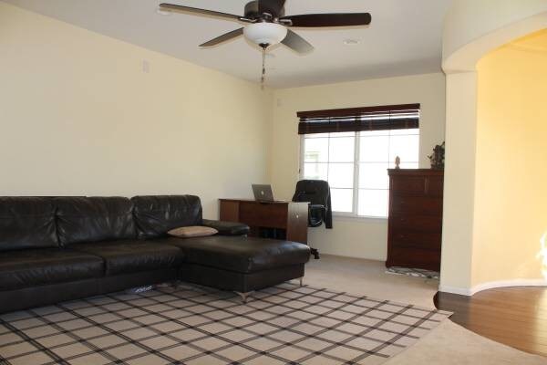 Foto del edificio - 956 Avalon Way