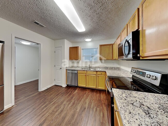 Foto del edificio - 1395 Ithaca Dr