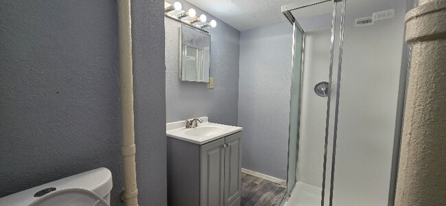 Building Photo - 1730 S Nicollet St