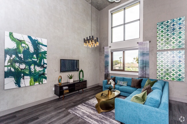 2BR, 2BA, Loft - 1134-1499 SF - The Mansfield at Miracle Mile