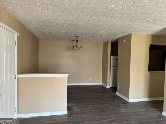 Foto del edificio - 3203 Fairington Ridge Cir