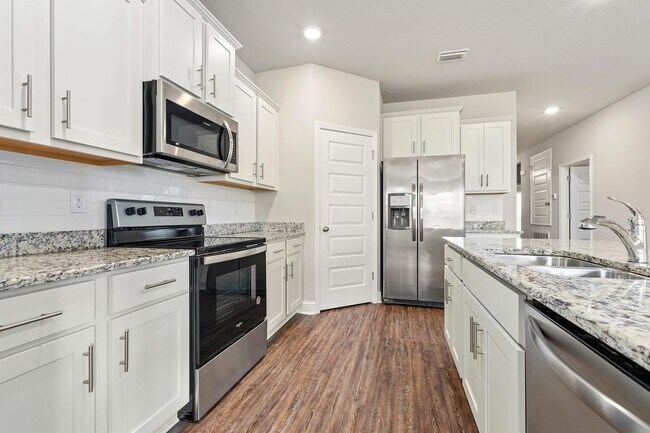 Foto del edificio - 9376 Swan Point Rd