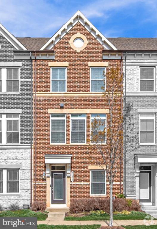 Building Photo - 20800 Duxbury Terrace