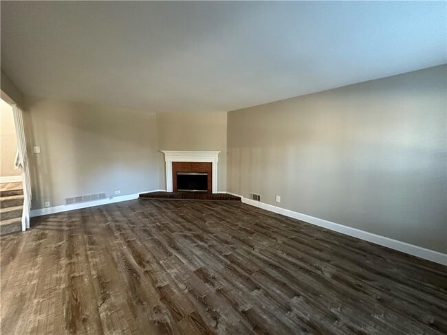 Building Photo - 145 Starboard Point