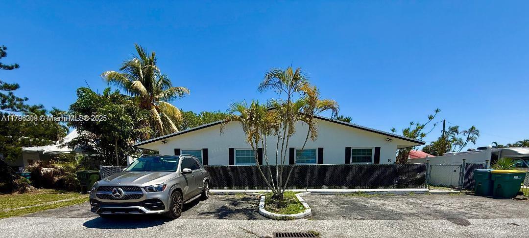 Foto principal - 5160 SW 26th Ave