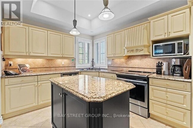Building Photo - 2 Chardonnay Pl