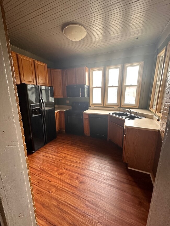 Kitchen - 507 Chestnut St