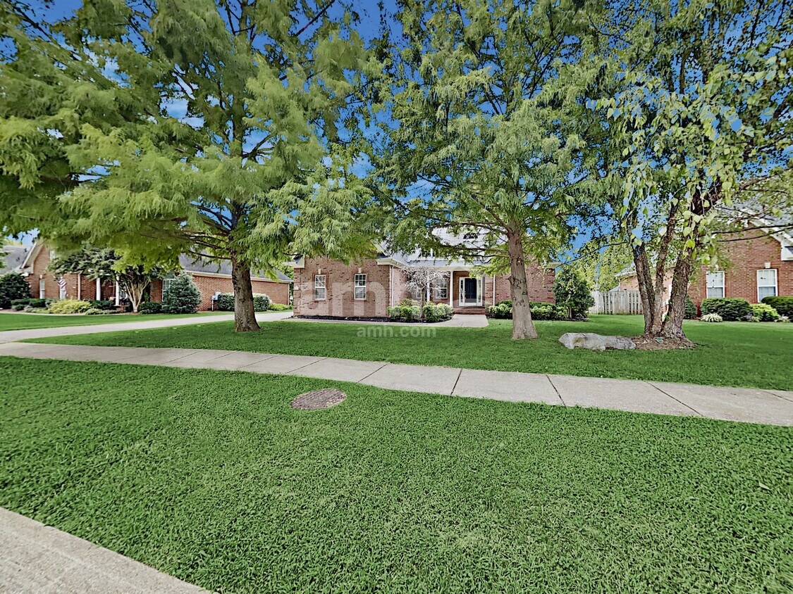 Foto principal - 3126 Jenkins Dr