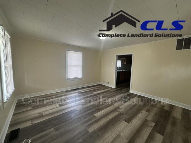 Building Photo - 1725 N 30th St