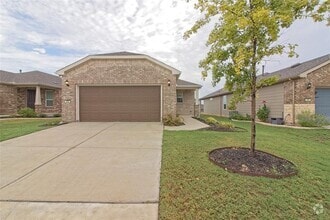 Building Photo - 608 Benton Ln