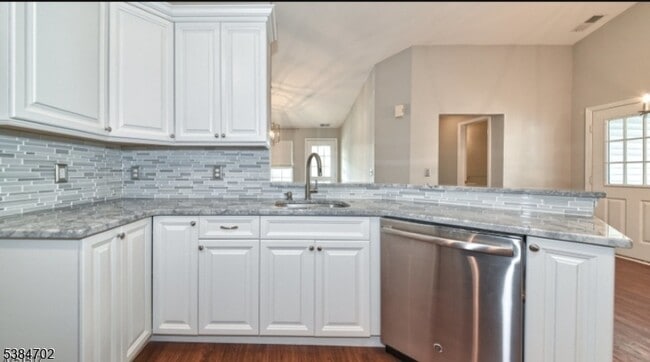 Building Photo - 4803 Tudor Dr