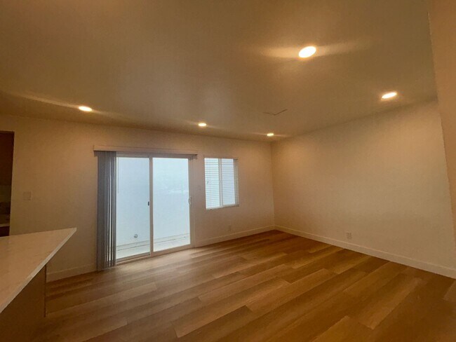 Foto del edificio - Beautiful newly renovated 3-bedroom, 2-bath home available now in Westminster!