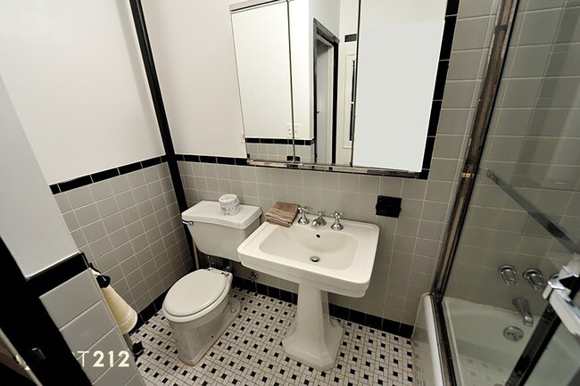 Building Photo - 309 E 52nd St