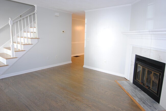 Building Photo - 45 Hawkstead Hollow