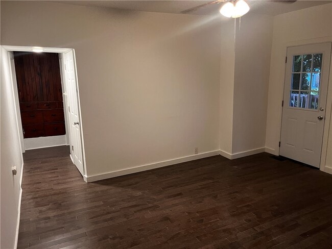 Building Photo - 27 Follett St