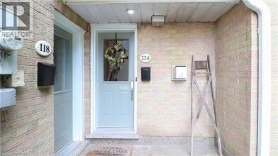 Building Photo - 2110 Cleaver Ave