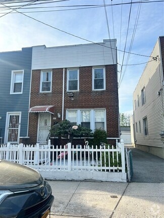 Building Photo - 2879 Dill Pl