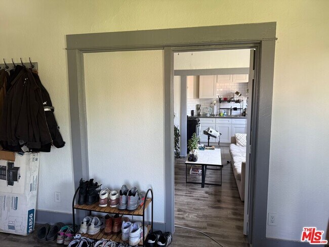 Foto del edificio - 316 N Bixel St