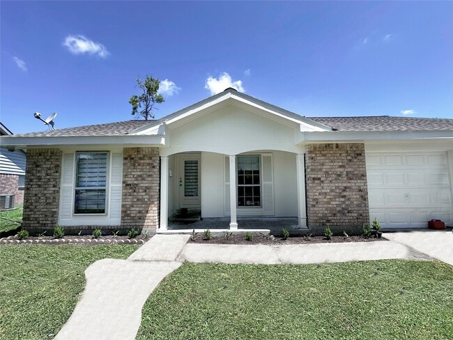 Building Photo - 9270 Theysen Dr