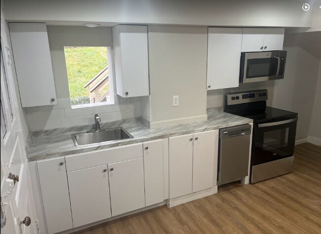 Foto del edificio - 813 Eynon St