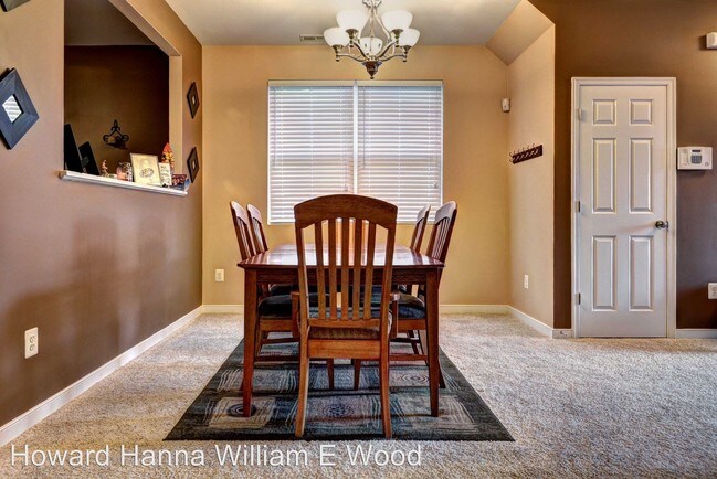 Building Photo - 113 Cotswold Ct