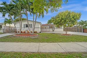 Foto principal - 4 br, 2 bath House - 19600 Gulfstream Rd # 1